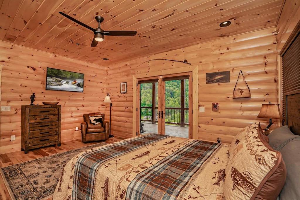 Roaring Fork Lodge แกตลิงเบิร์ก ภายนอก รูปภาพ