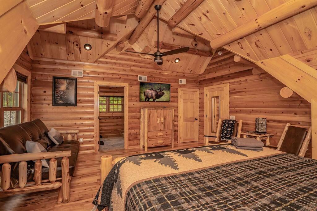 Roaring Fork Lodge แกตลิงเบิร์ก ภายนอก รูปภาพ
