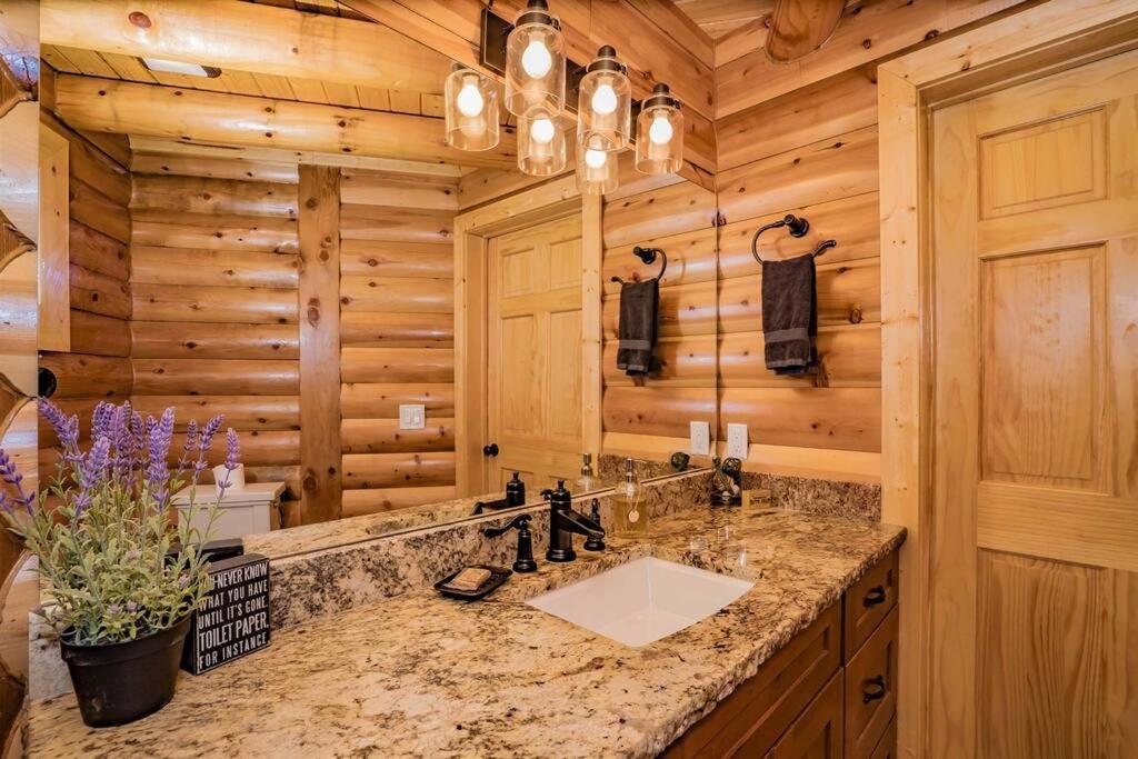 Roaring Fork Lodge แกตลิงเบิร์ก ภายนอก รูปภาพ