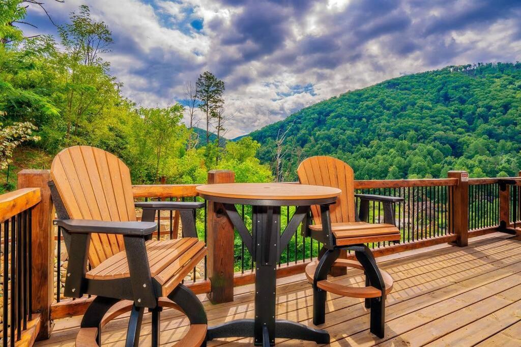 Roaring Fork Lodge แกตลิงเบิร์ก ภายนอก รูปภาพ