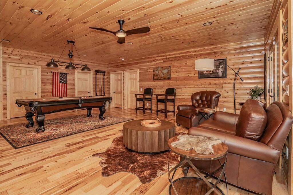 Roaring Fork Lodge แกตลิงเบิร์ก ภายนอก รูปภาพ