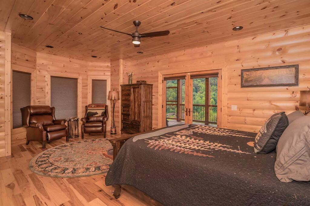 Roaring Fork Lodge แกตลิงเบิร์ก ภายนอก รูปภาพ