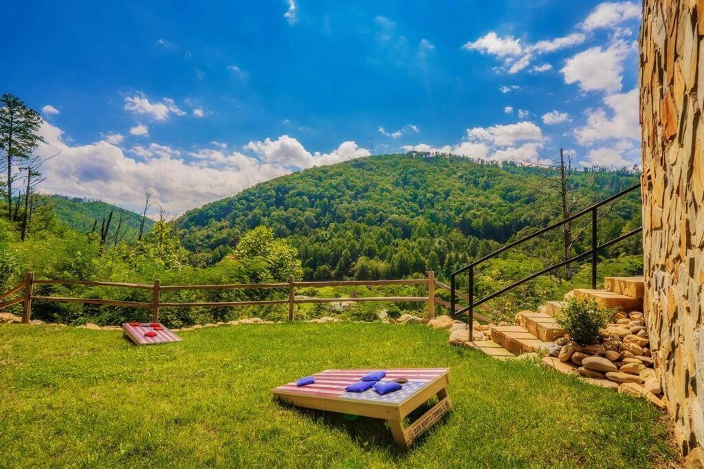 Roaring Fork Lodge แกตลิงเบิร์ก ภายนอก รูปภาพ