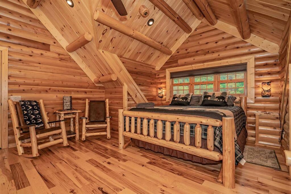 Roaring Fork Lodge แกตลิงเบิร์ก ภายนอก รูปภาพ